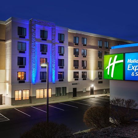 Holiday Inn Express Hotel & Suites Providence-Woonsocket By Ihg Экстерьер фото