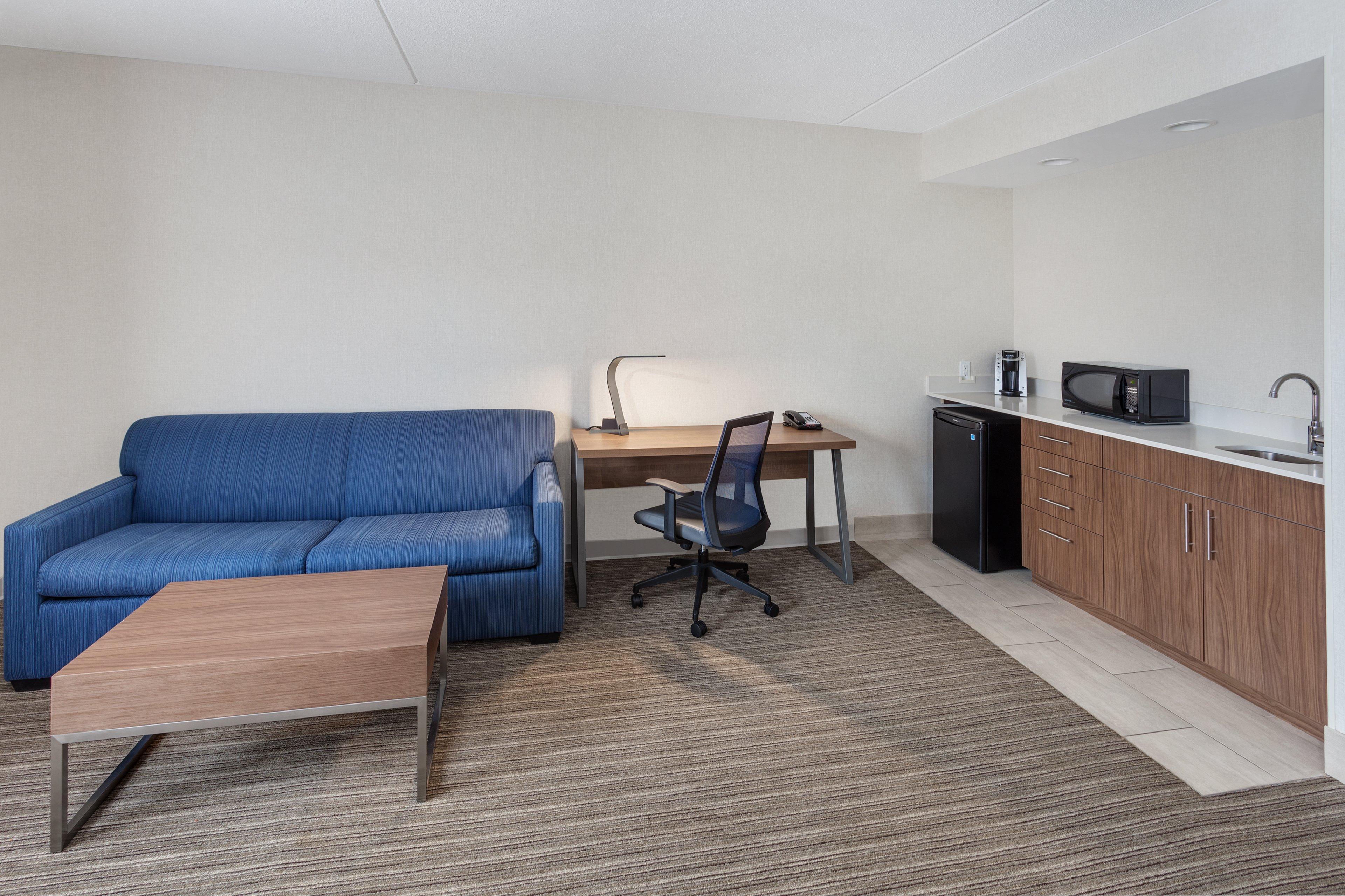 Holiday Inn Express Hotel & Suites Providence-Woonsocket By Ihg Экстерьер фото