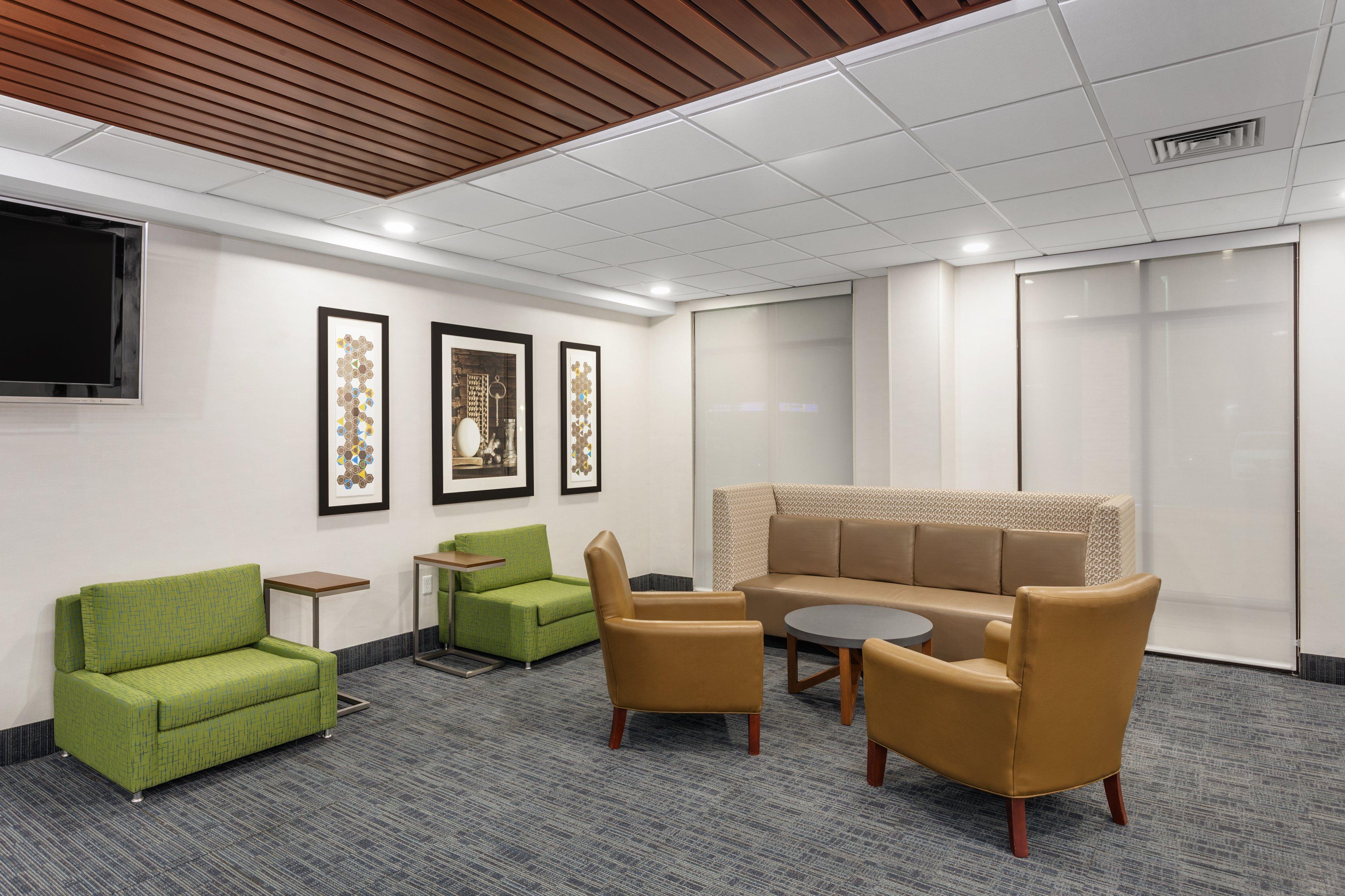 Holiday Inn Express Hotel & Suites Providence-Woonsocket By Ihg Экстерьер фото