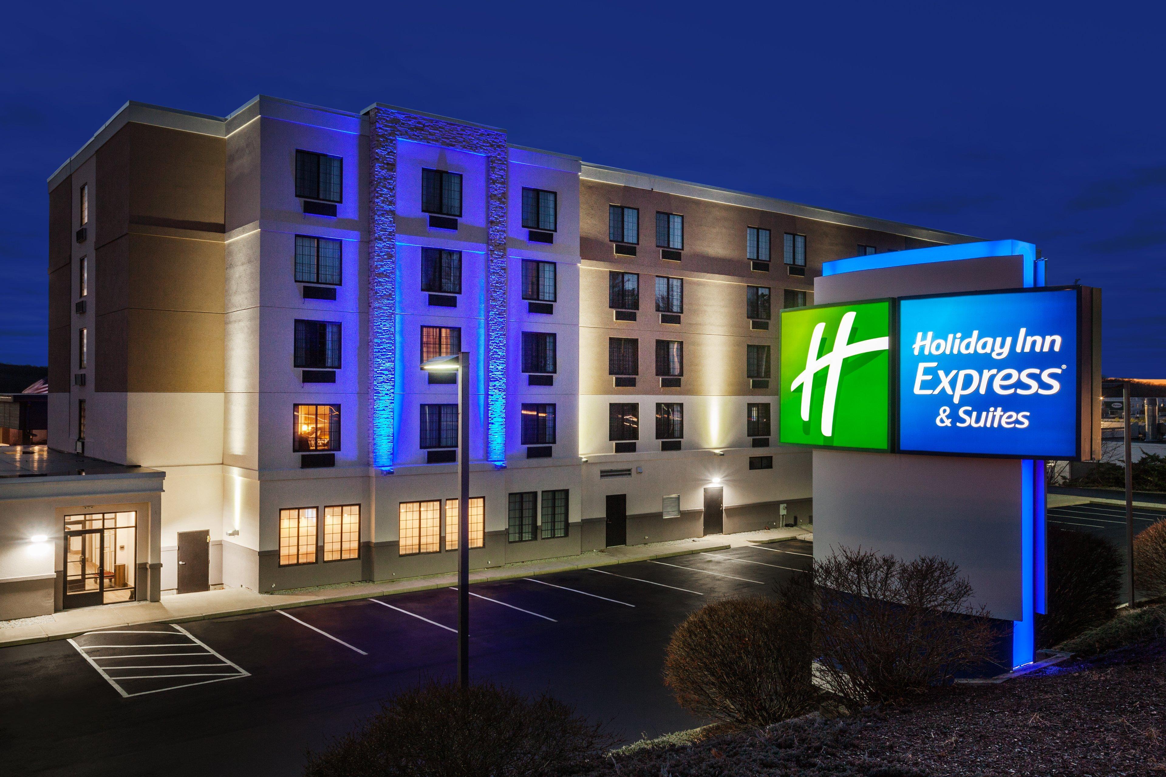 Holiday Inn Express Hotel & Suites Providence-Woonsocket By Ihg Экстерьер фото