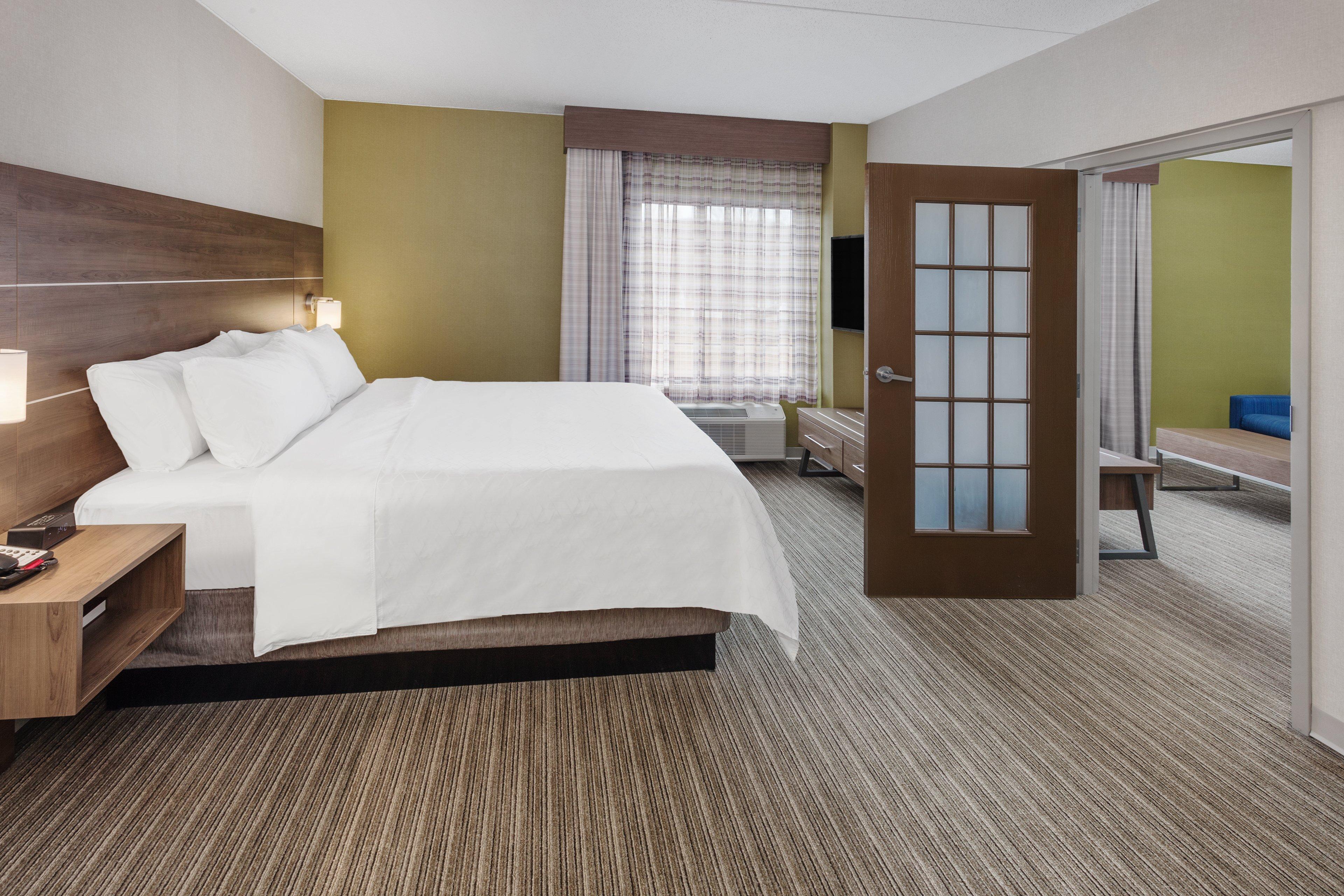 Holiday Inn Express Hotel & Suites Providence-Woonsocket By Ihg Экстерьер фото